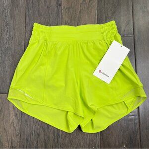 Lululemon NWT Hotty Hot High-Rise Lined Short 4" Sour Grape